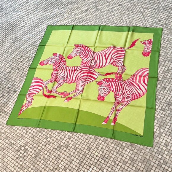 Hermès Green Pink "Les Zebres II" 90cm Silk Square Scarf - Picture 7 of 10